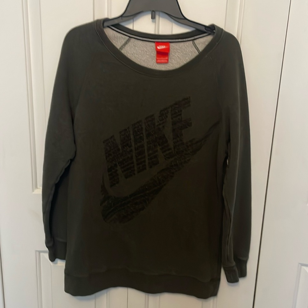 Nike Oversized Sz Small Crewneck Sweatshirt GUC B5